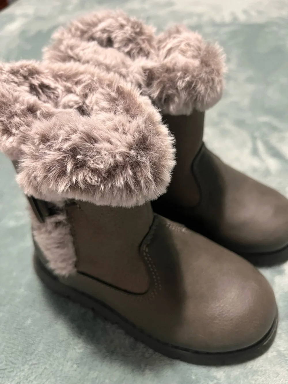 OshKosh B'gosh Toddler Faux Fur Cuff Boots - Taupe
